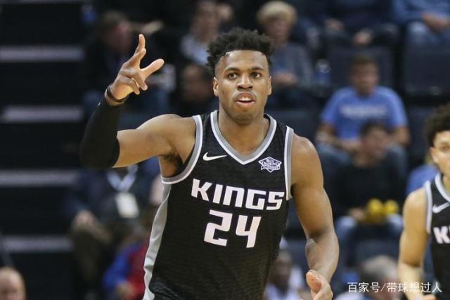 Windhorst：福克斯下半场低效 哈珀表现更好&主帅却没多给时间